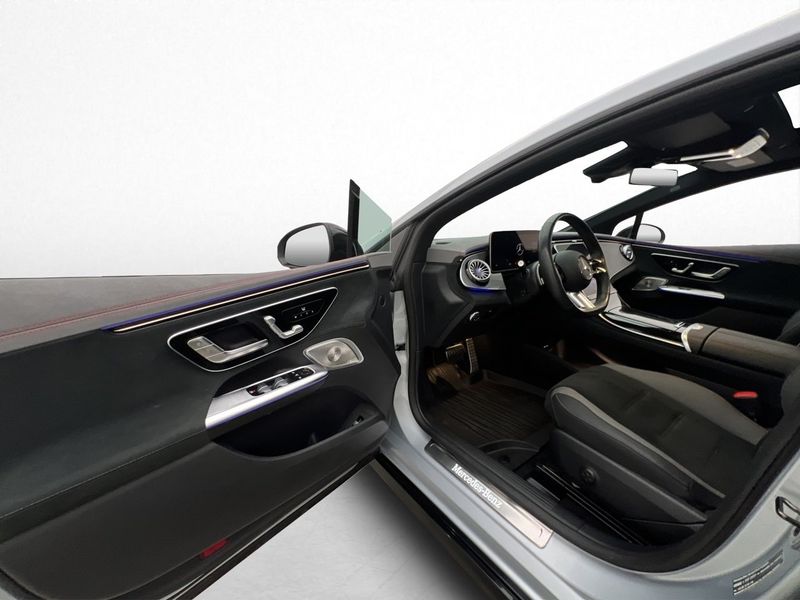 Mercedes EQE350 bild 13