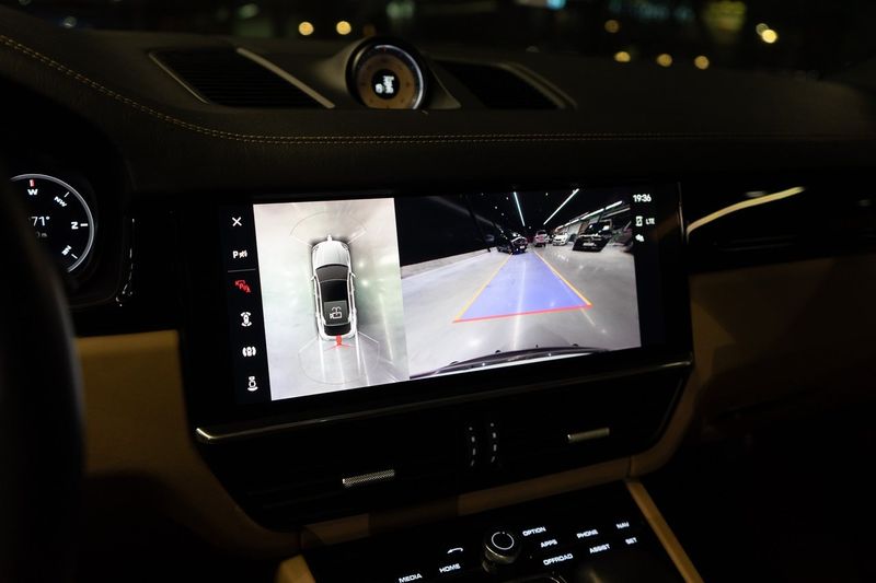 Porsche Cayenne bild 19