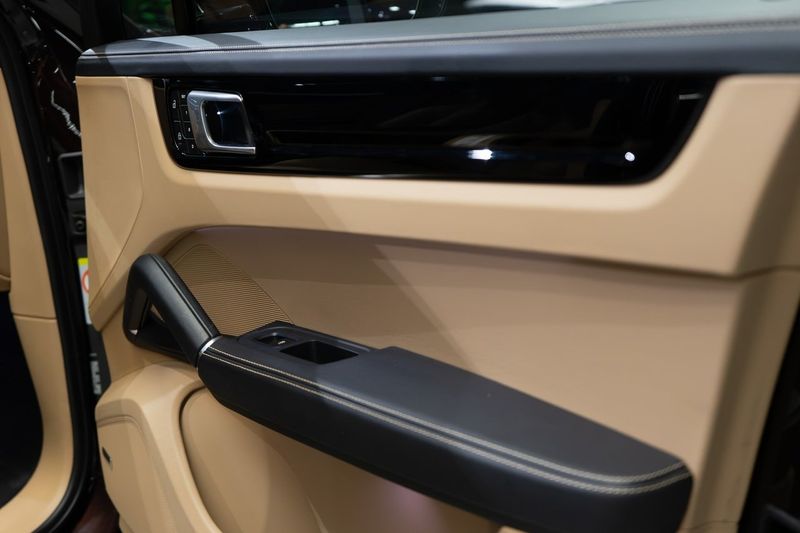 Porsche Cayenne bild 17