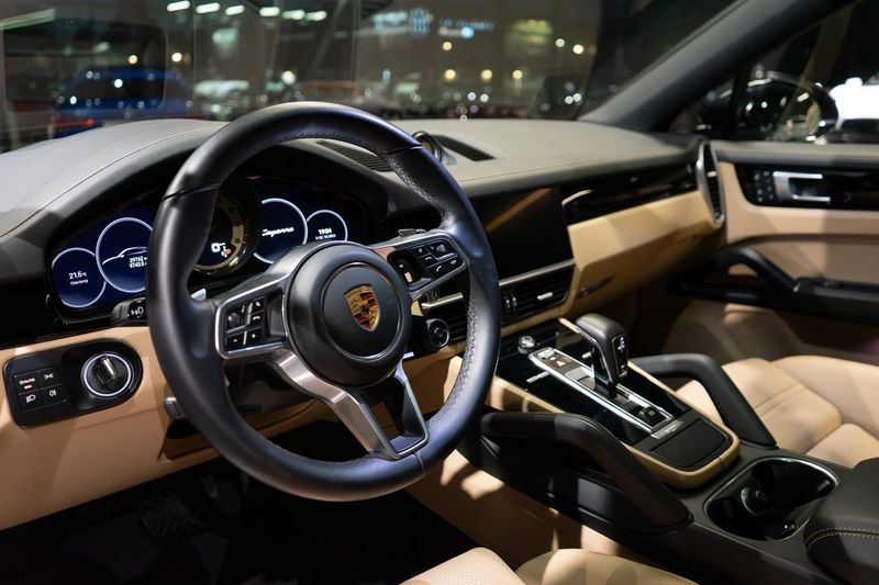 Porsche Cayenne bild 14