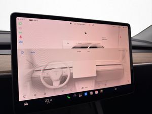 Tesla Model Y bild 21