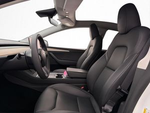 Tesla Model Y bild 12