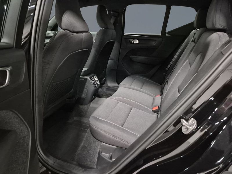 Volvo EX40 bild 8