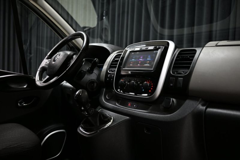 Renault Trafic bild 33