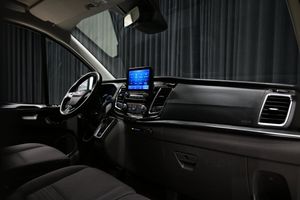 Ford Tourneo Custom bild 24