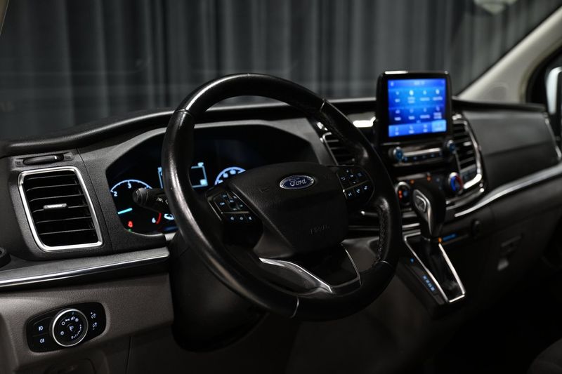 Ford Tourneo Custom bild 14