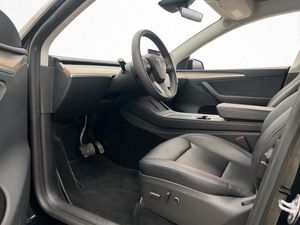 Tesla Model Y bild 11