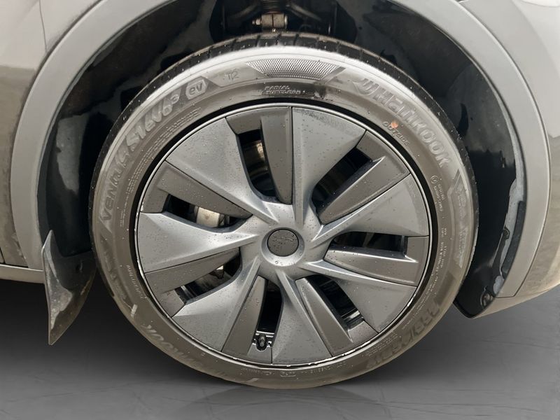 Tesla Model Y bild 34