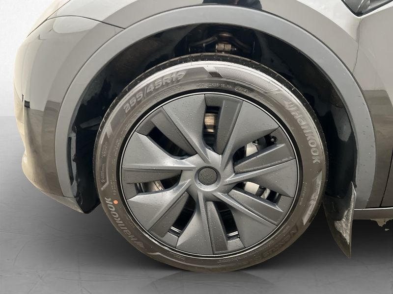 Tesla Model Y bild 31