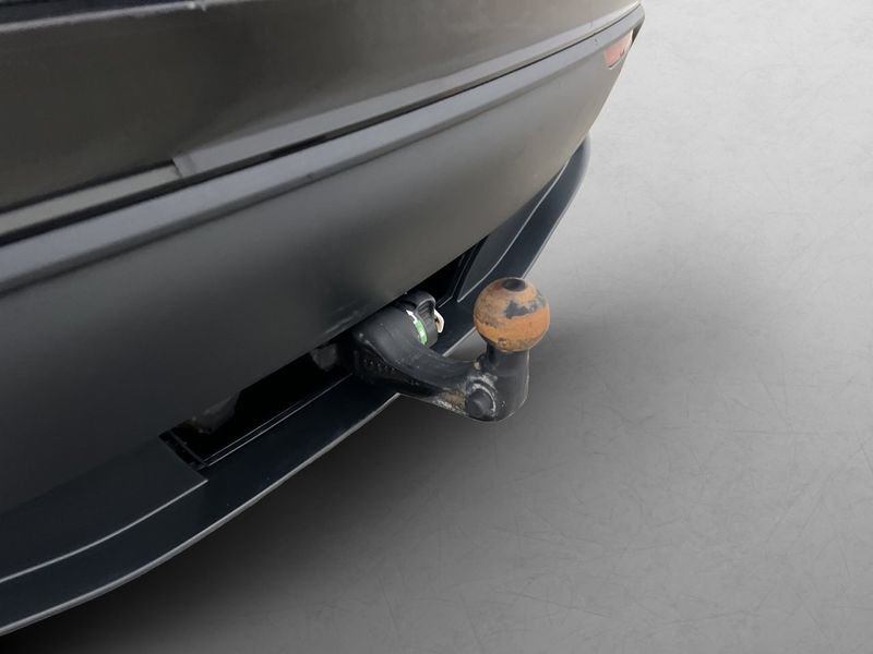 Tesla Model Y bild 10
