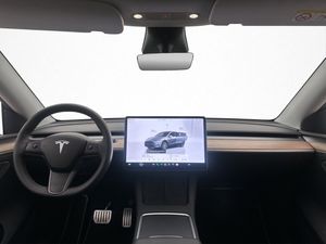 Tesla Model Y bild 27