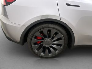 Tesla Model Y bild 34
