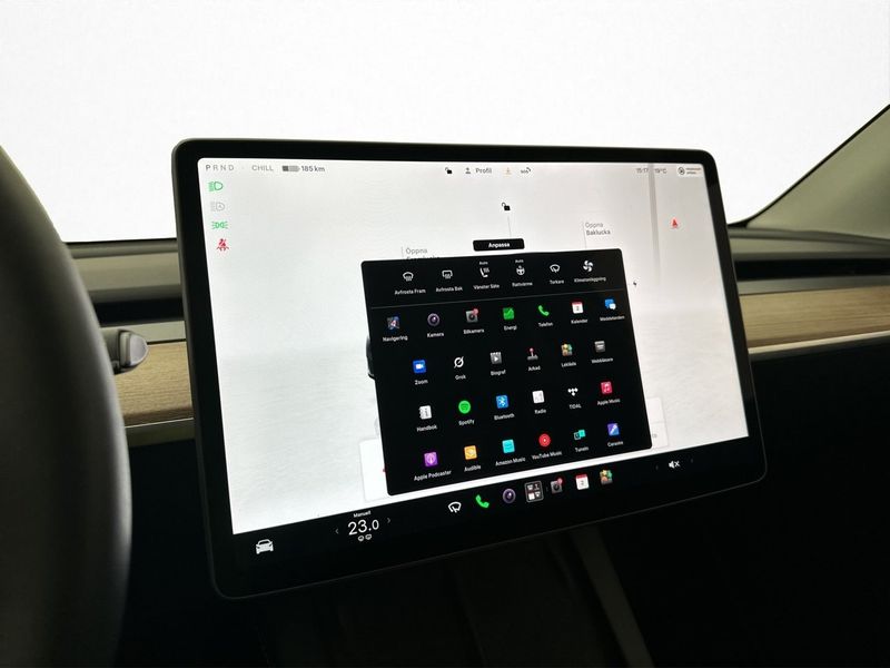 Tesla Model Y bild 25