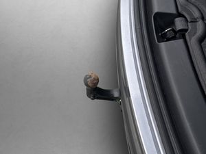 Tesla Model Y bild 10