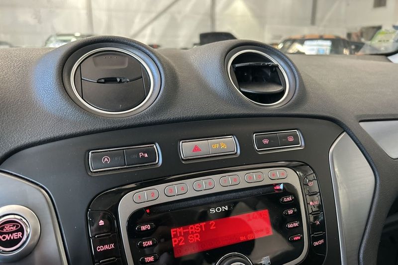 Ford Mondeo bild 18