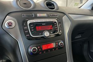 Ford Mondeo bild 17