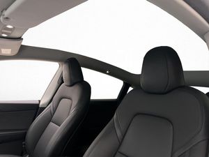 Tesla Model Y bild 15