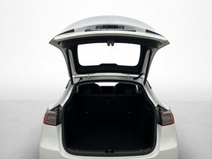 Tesla Model Y bild 11