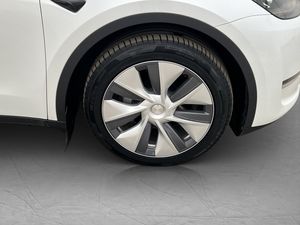 Tesla Model Y bild 34