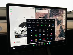 Tesla Model Y bild 25