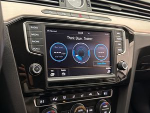 Volkswagen Passat bild 20