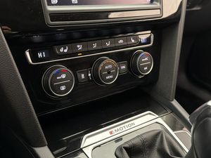 Volkswagen Passat bild 26