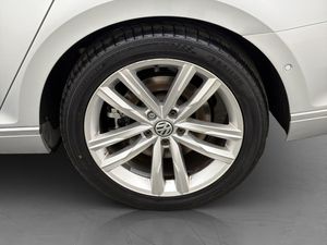 Volkswagen Passat bild 34
