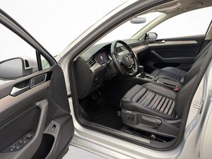 Volkswagen Passat bild 13
