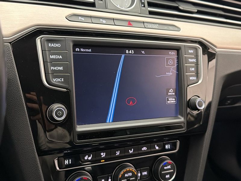 Volkswagen Passat bild 22