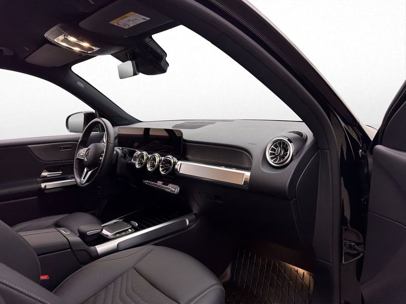 Mercedes EQB250+ bild 13