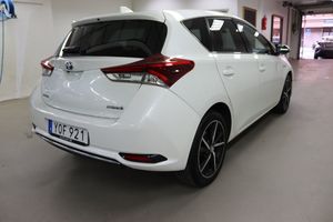 Toyota Auris bild 7
