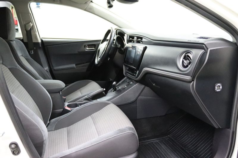 Toyota Auris bild 14