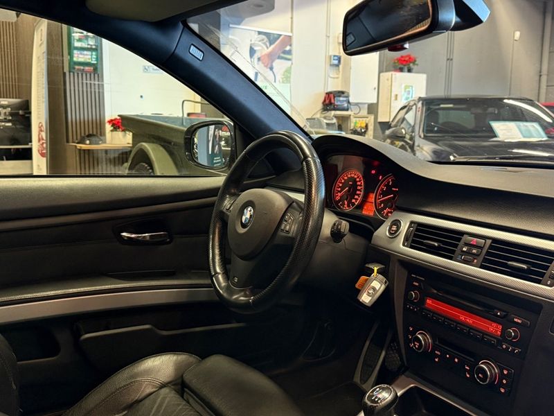 BMW 325 bild 17