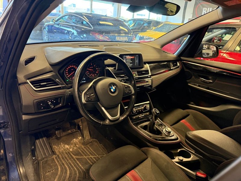 BMW 218 bild 10