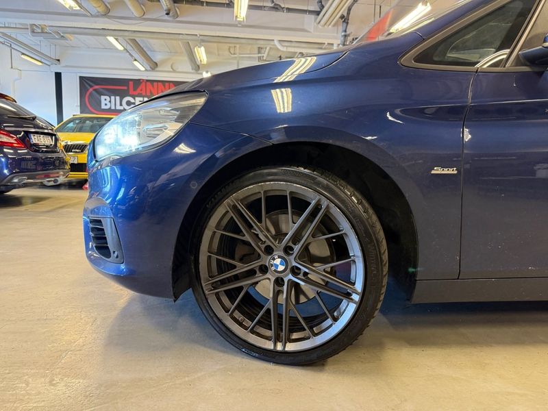 BMW 218 bild 2