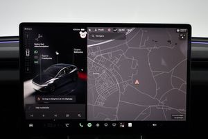 Tesla Model Y bild 18