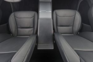 Tesla Model Y bild 14
