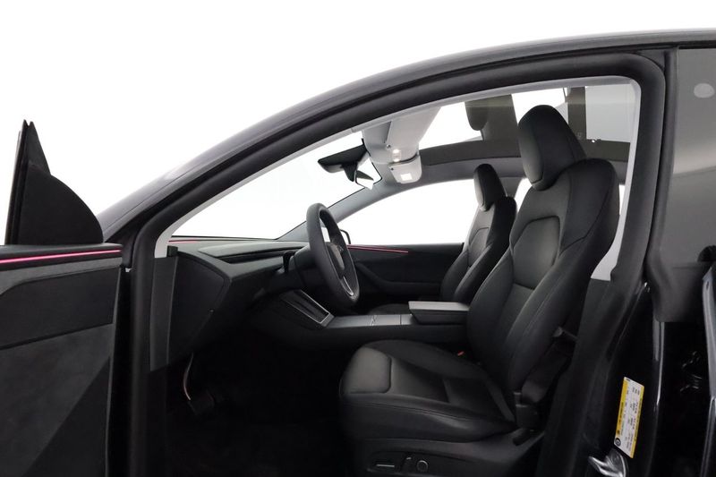 Tesla Model Y bild 10