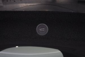 Tesla Model Y bild 27