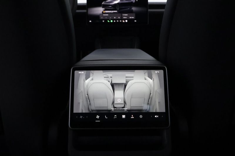 Tesla Model Y bild 16