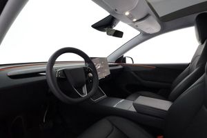 Tesla Model Y bild 11