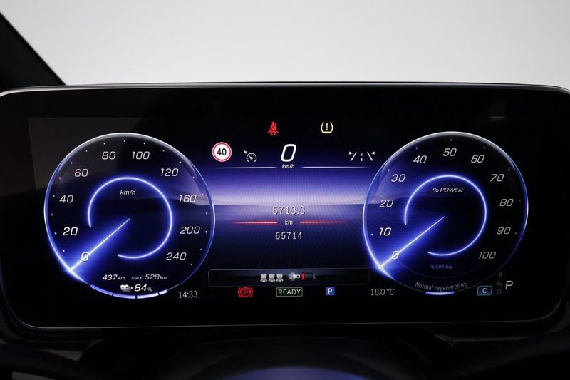 Mercedes EQE350 bild 16