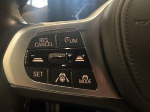 BMW i4 bild 16