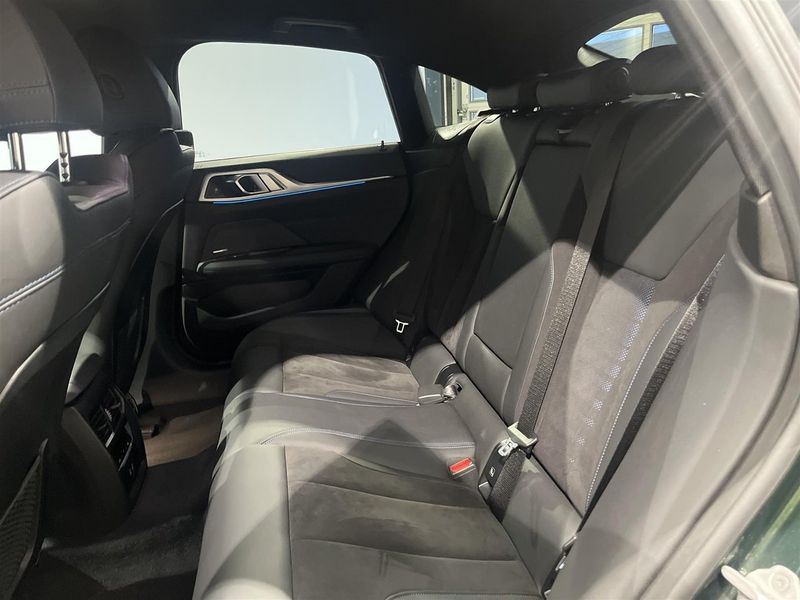 BMW i4 bild 9