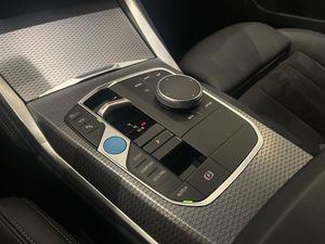 BMW i4 bild 15