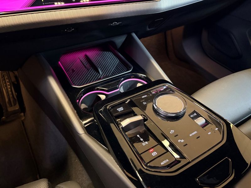 BMW i5 bild 21