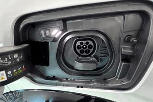 Peugeot e-3008 bild 11
