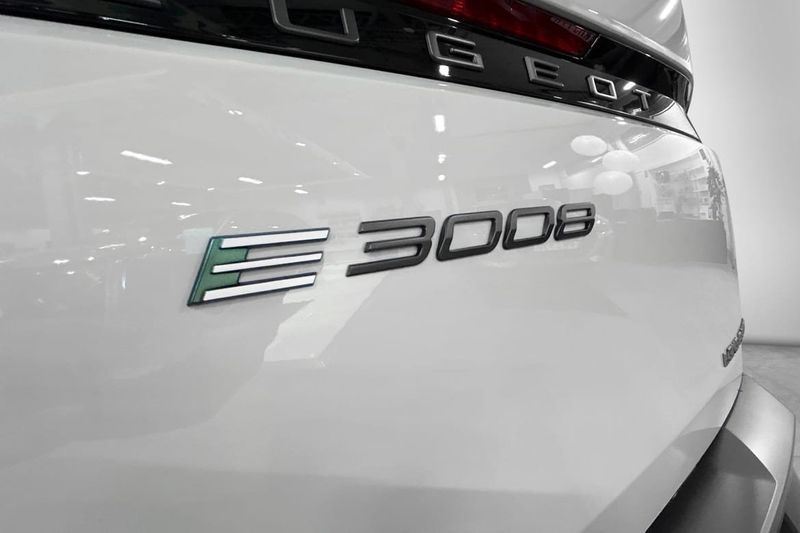 Peugeot e-3008 bild 10