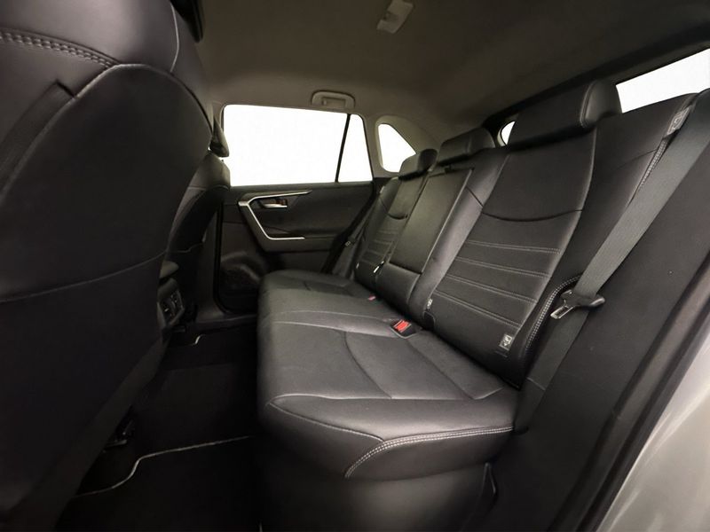 Toyota RAV4 bild 28