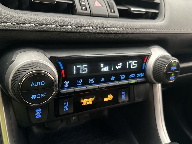 Toyota RAV4 bild 24